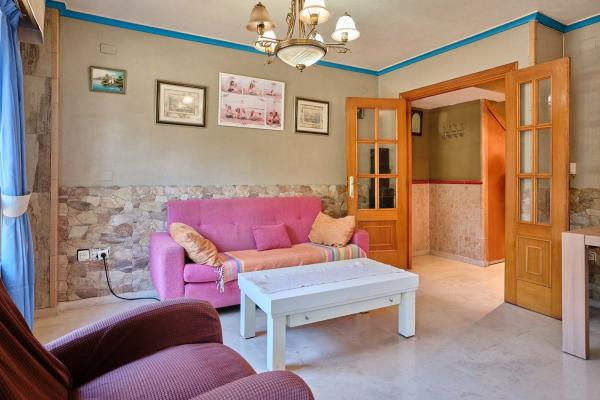 Chalet adosado en calle Ceuta