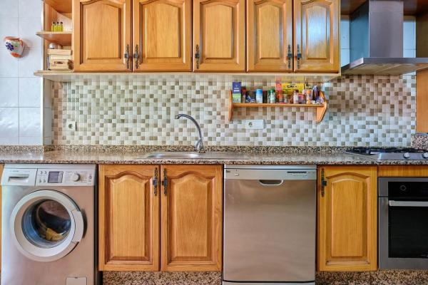 Chalet adosado en calle Ceuta