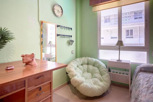 Chalet adosado en calle Ceuta