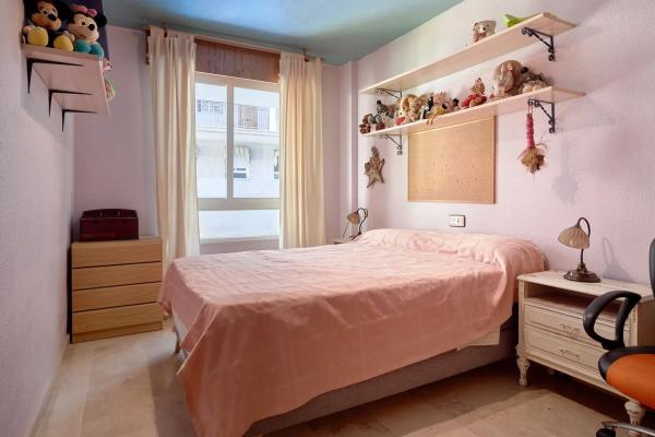 Chalet adosado en calle Ceuta