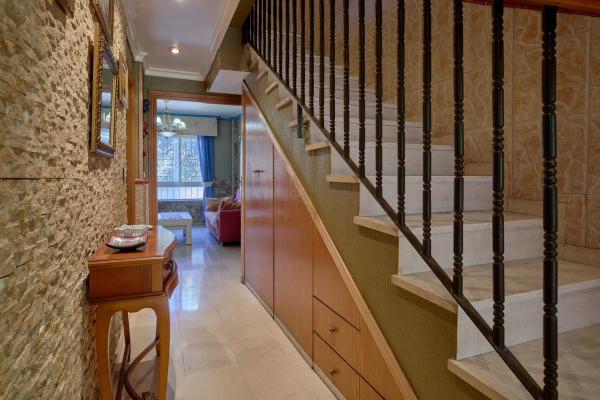 Chalet adosado en calle Ceuta