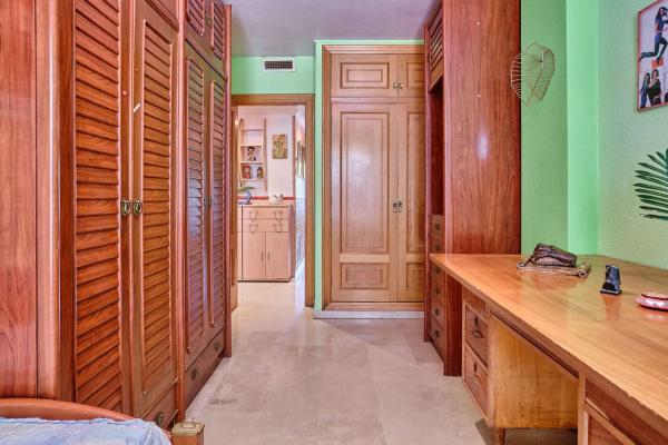 Chalet adosado en calle Ceuta