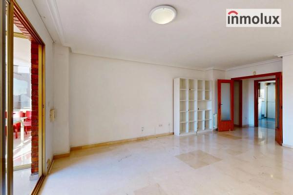 Piso en calle Radiofonista Raul Alvarez Anton