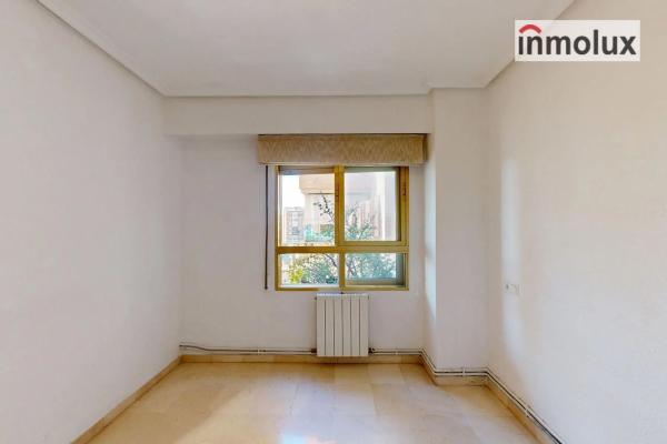 Piso en calle Radiofonista Raul Alvarez Anton