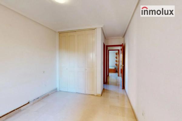 Piso en calle Radiofonista Raul Alvarez Anton