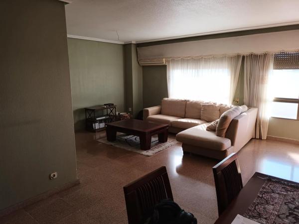 Piso en CL Bono Guarner, 8