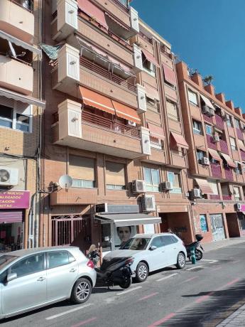 Piso en CL Bono Guarner, 8