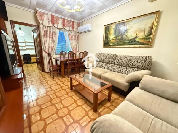 Piso en calle Presbitero Baltasar Carrasco