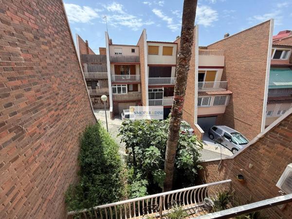 Chalet adosado en calle Rafal