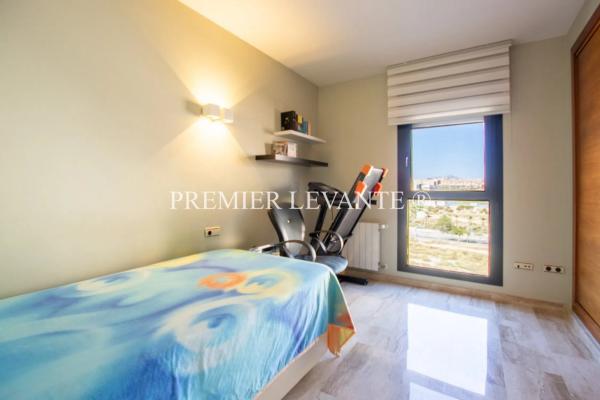 Piso en avenida José Jornet Navarro