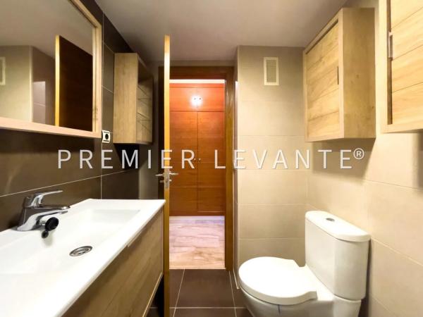 Piso en avenida José Jornet Navarro