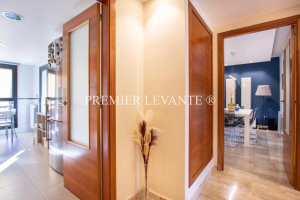 Piso en avenida José Jornet Navarro