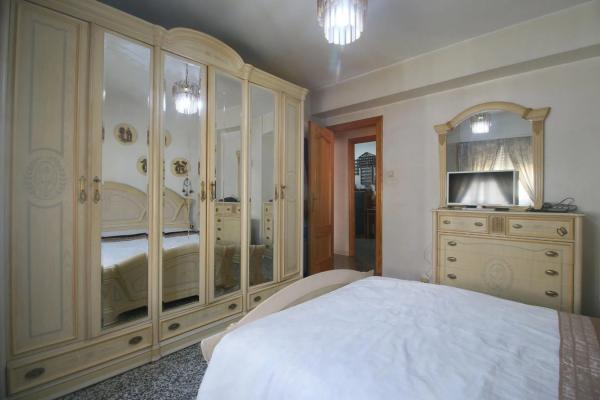 Piso en calle Pintor Gisbert, 3