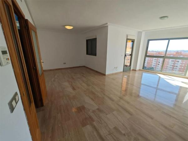 Ático en avenida Cardenal Francisco Álvarez, 15