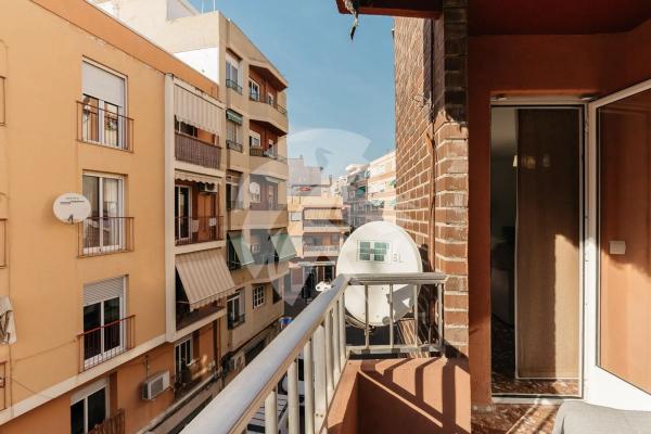 Piso en calle Carlota Pasaron