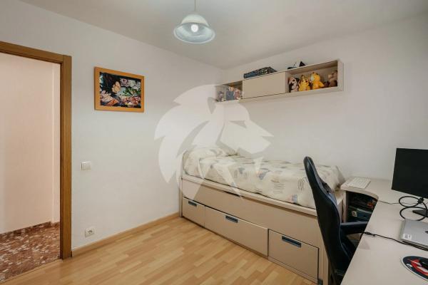 Piso en calle Carlota Pasaron