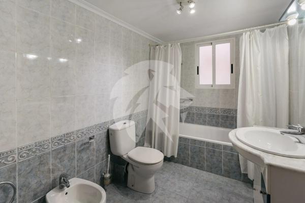 Piso en calle Carlota Pasaron