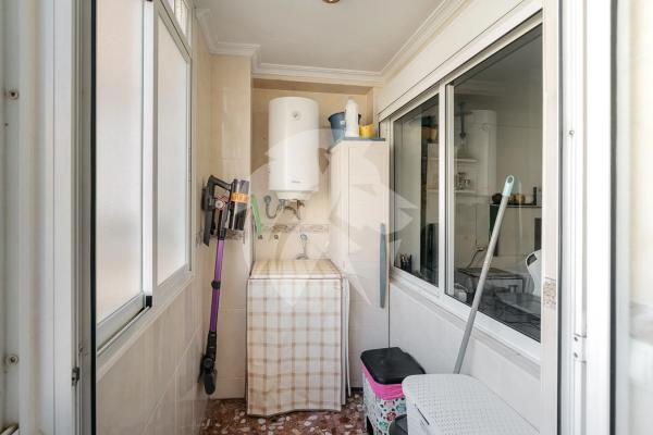 Piso en calle Carlota Pasaron