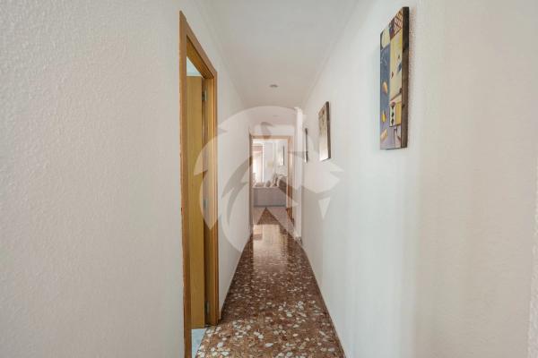 Piso en calle Carlota Pasaron