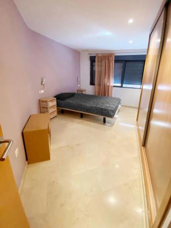 Estudio en calle de Wenceslao Fernández Flórez, 1