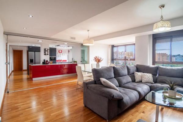 Piso en plaza del Papa Juan Pablo II