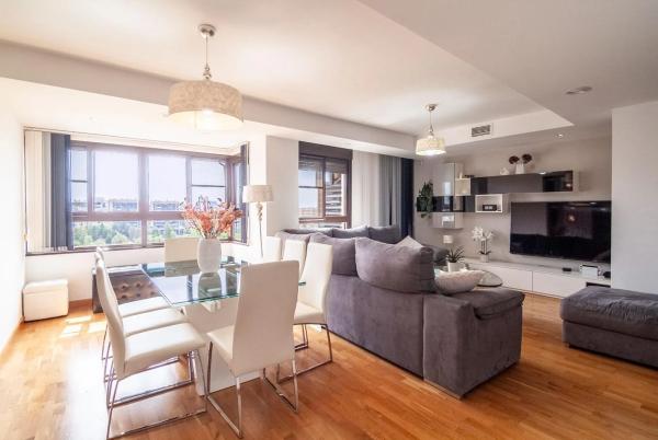 Piso en plaza del Papa Juan Pablo II