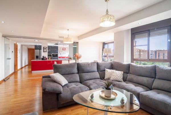 Piso en plaza del Papa Juan Pablo II