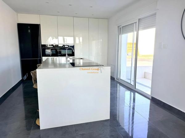 Casa independiente en calle Azafrán