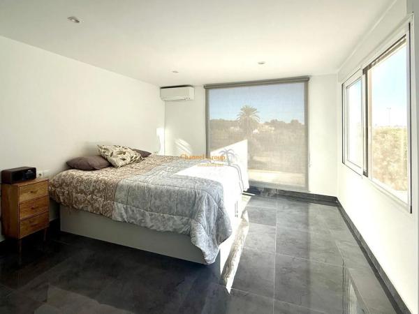 Casa independiente en calle Azafrán