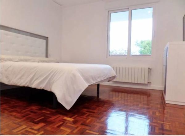 Casa independiente en calle Hogar Provincial