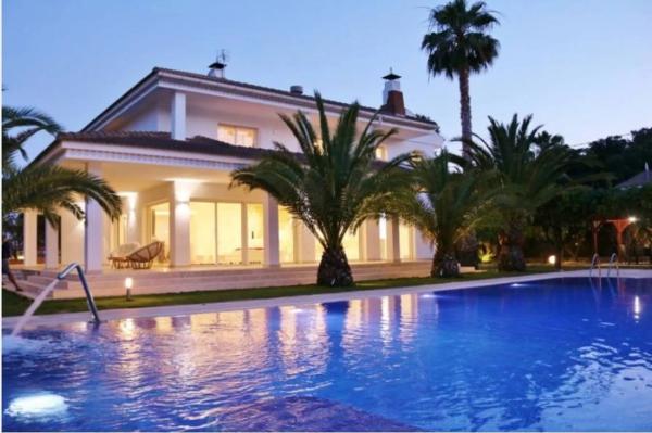 Casa independiente en calle Hogar Provincial