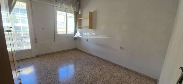 Piso en calle de Castelar