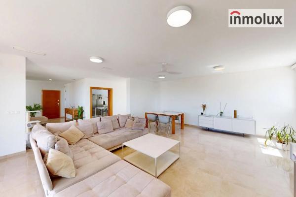 Casa independiente en calle Montíboli