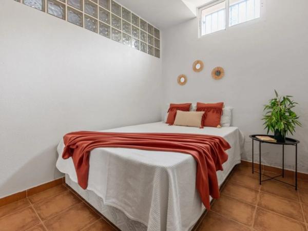 Casa independiente en calle Cala Calabarda, 9 -1