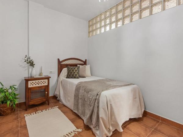 Casa independiente en calle Cala Calabarda, 9 -1