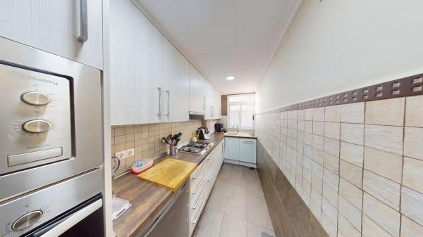 Piso en calle Carcagente