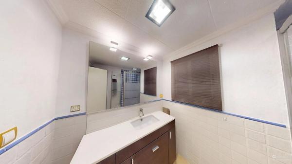 Piso en calle Carcagente