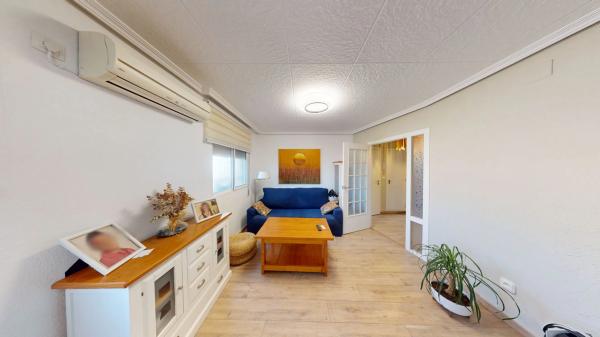 Piso en calle Carcagente