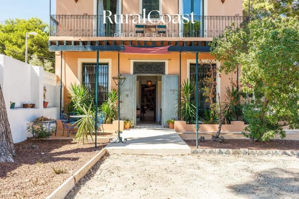 Casa independiente en calle Músic Carlos Cosmen