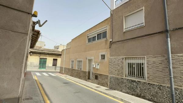 Casa independiente en calle Calvario