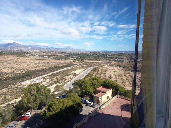 Piso en calle Pintor Pedro Camacho