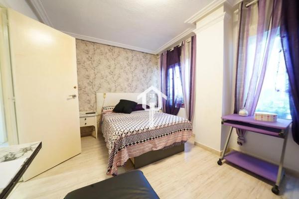 Piso en CL Pintor Pedro Camacho