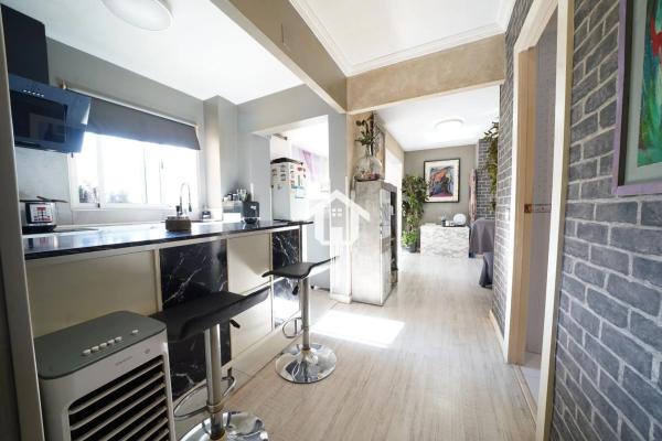 Piso en CL Pintor Pedro Camacho