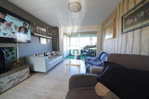 Piso en CL Pintor Pedro Camacho