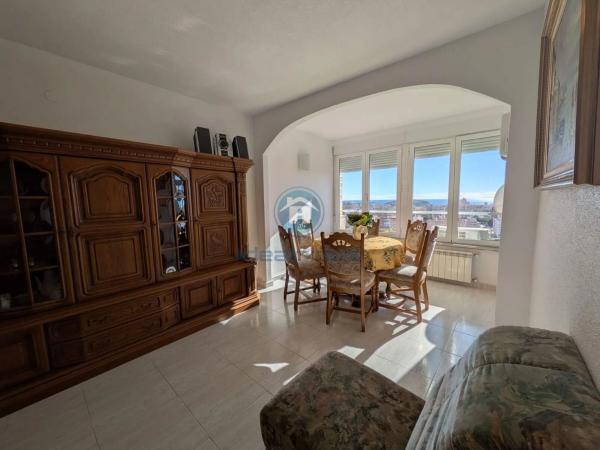 Piso en calle Pintor Pedro Camacho