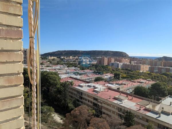 Piso en calle Pintor Pedro Camacho