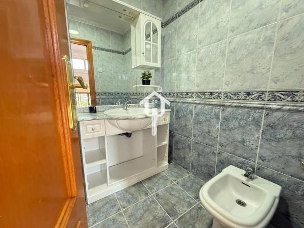 Piso en calle Pintor Pedro Camacho