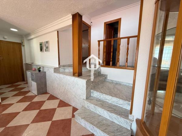 Piso en calle Pintor Pedro Camacho