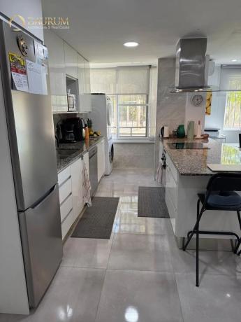 Piso en plaza Mediterraneo