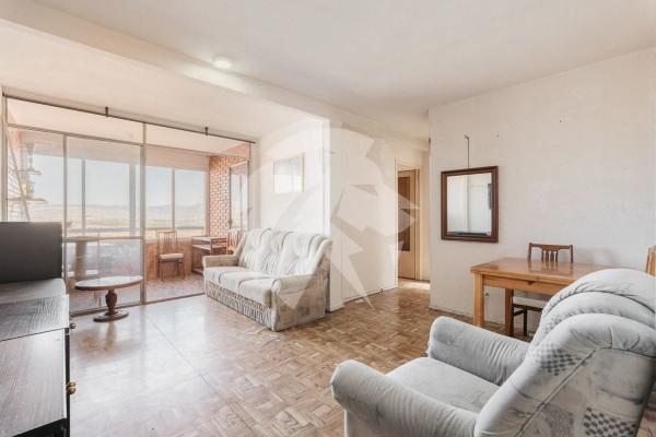 Piso en calle Pintor Pedro Camacho